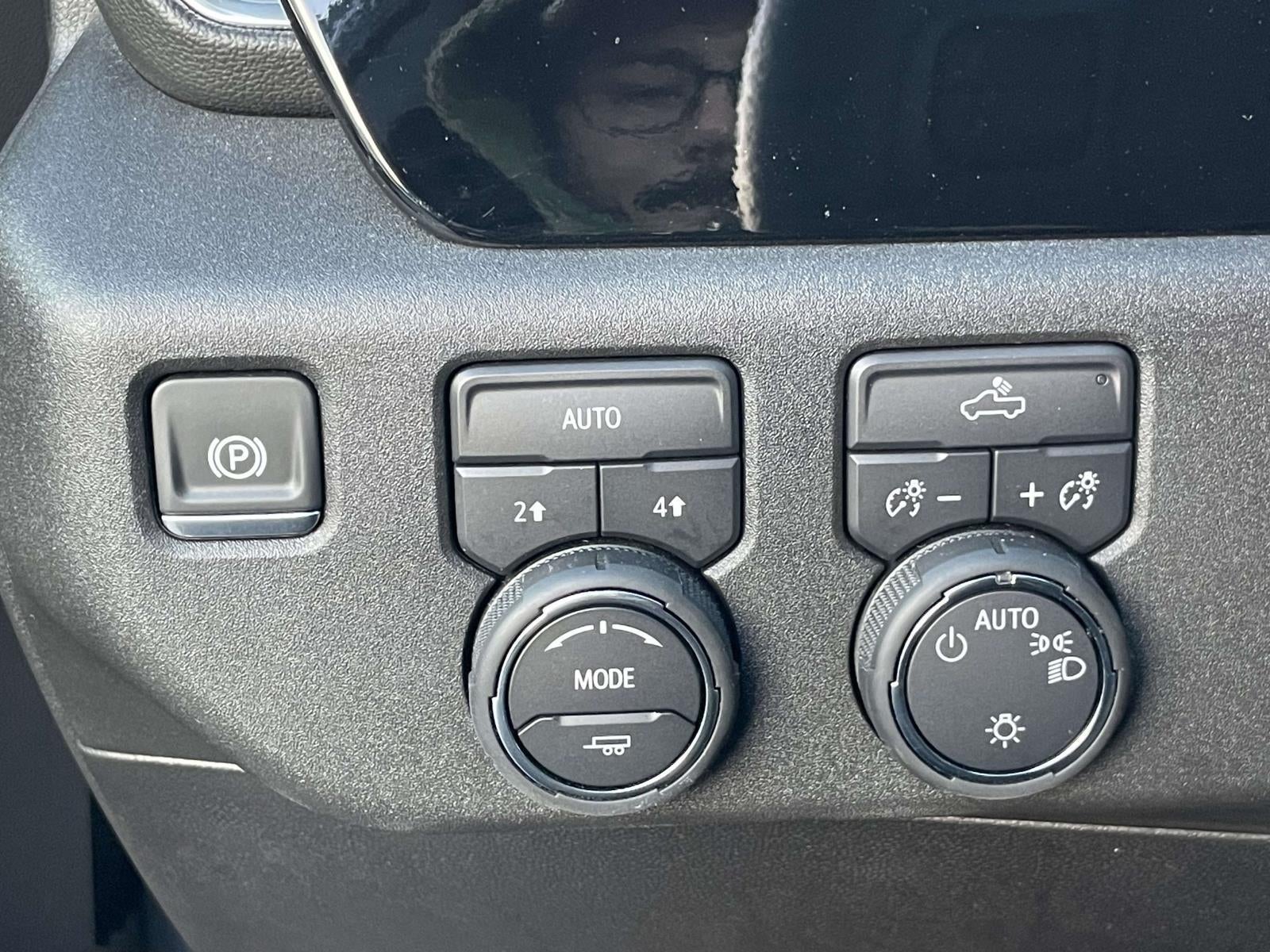 2025 Chevrolet Silverado 1500 4WD Crew Cab Short Bed LT with 2FL