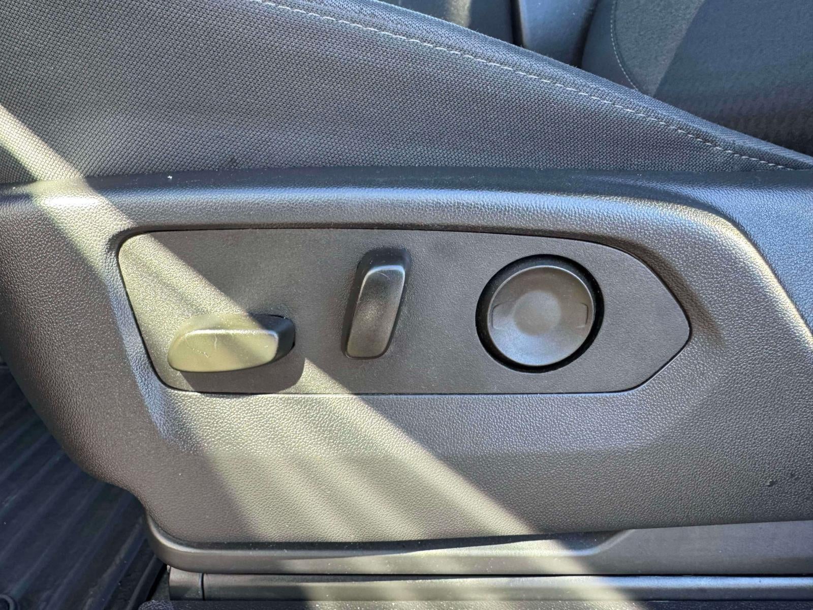 2026 Chevrolet Silverado 1500 4WD Crew Cab Short Bed LT with 2FL