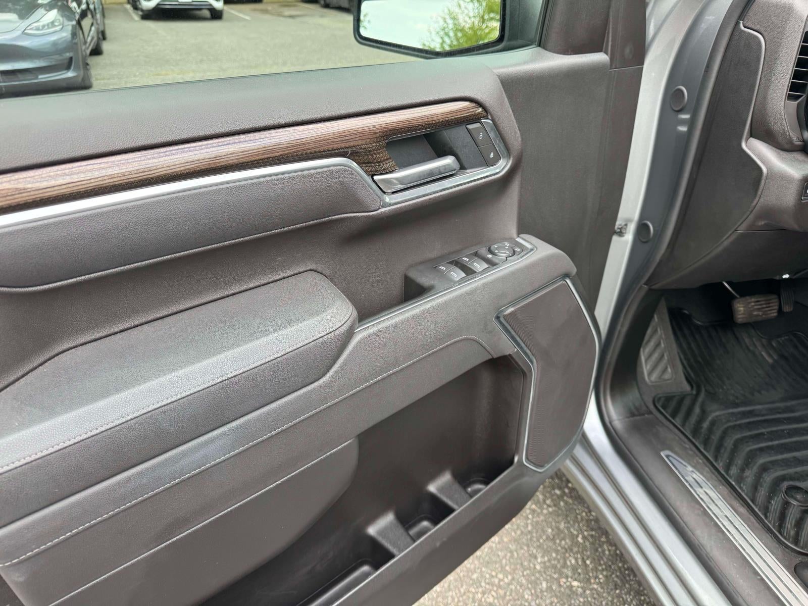 2026 Chevrolet Silverado 1500 4WD Crew Cab Short Bed LT with 2FL