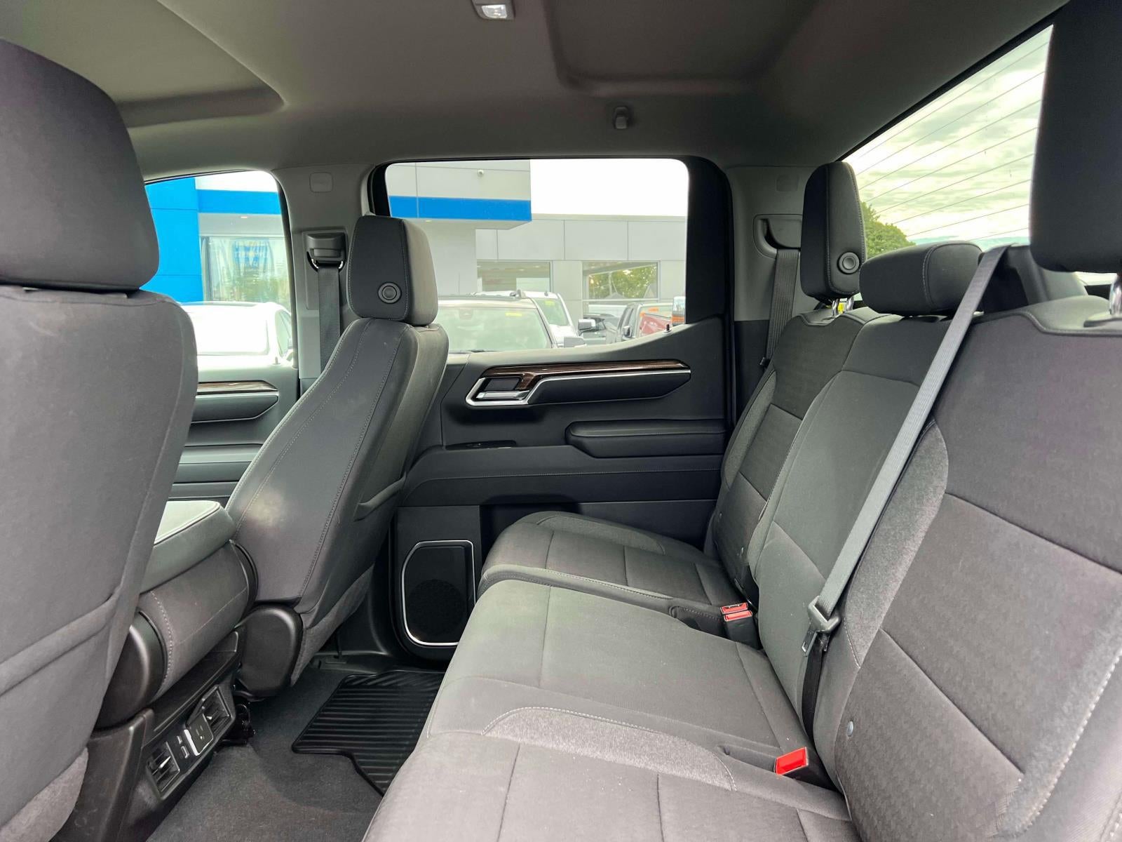 2025 Chevrolet Silverado 1500 4WD Crew Cab Short Bed LT with 2FL