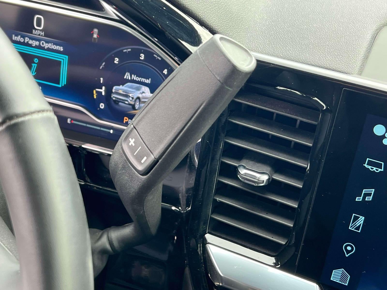 2025 Chevrolet Silverado 1500 4WD Crew Cab Short Bed LT with 2FL