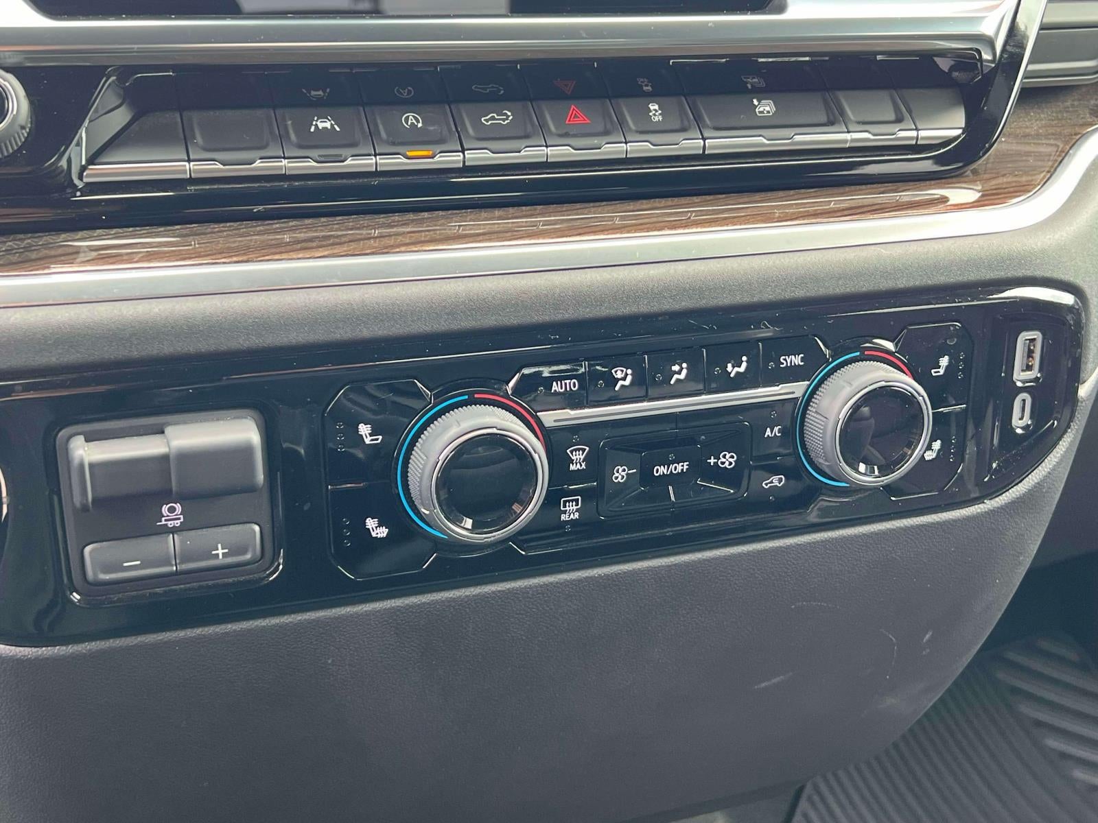 2025 Chevrolet Silverado 1500 4WD Crew Cab Short Bed LT with 2FL