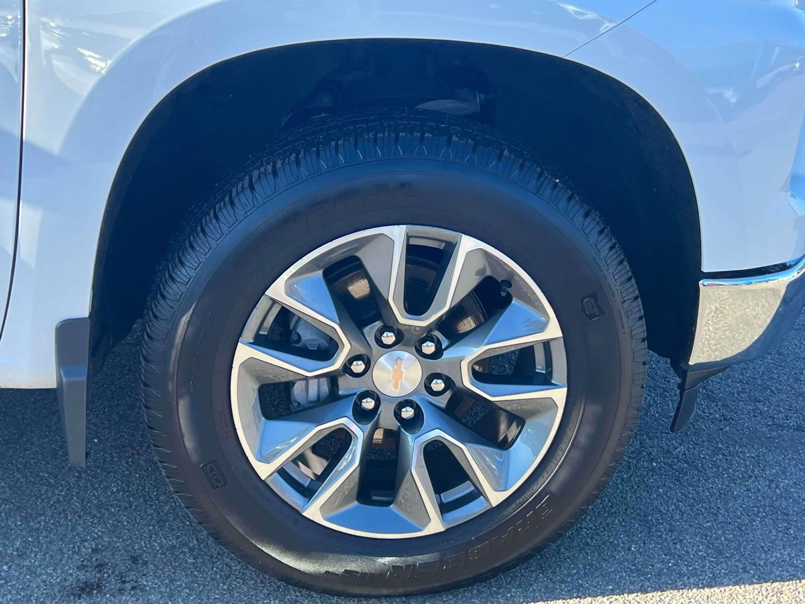 2026 Chevrolet Silverado 1500 4WD Crew Cab Short Bed LT with 2FL