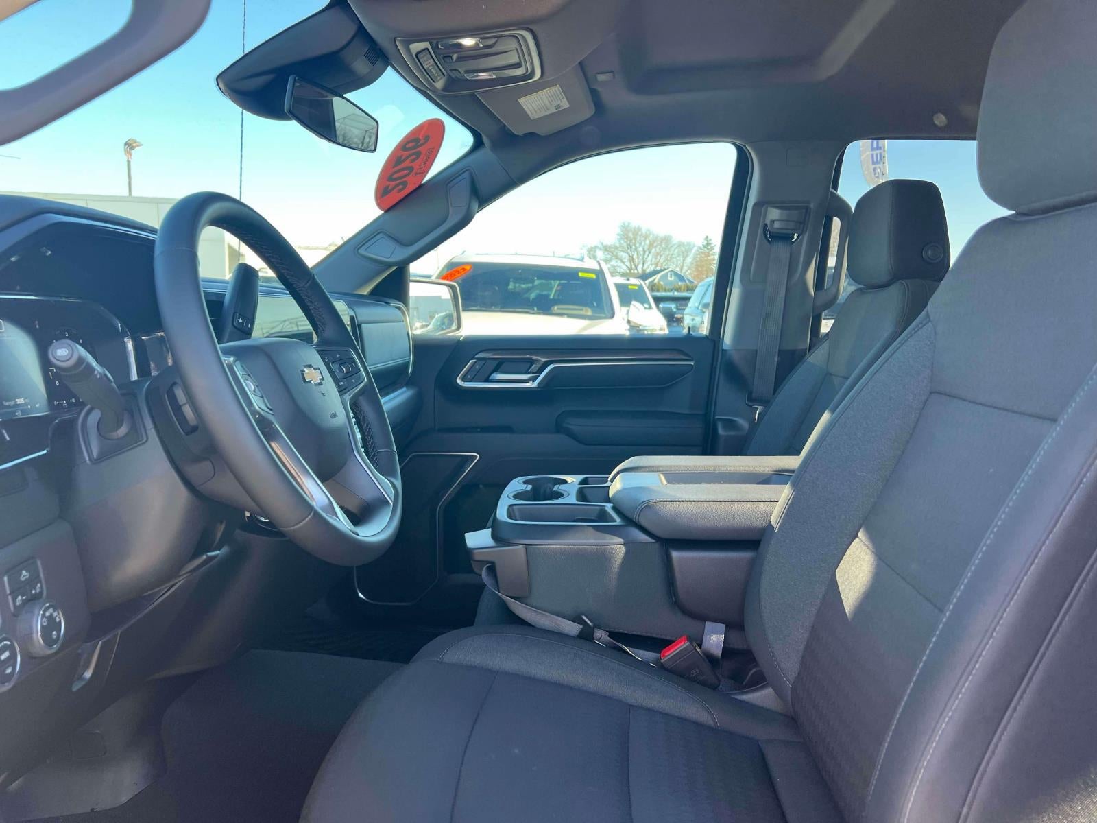 2026 Chevrolet Silverado 1500 4WD Crew Cab Short Bed LT with 2FL