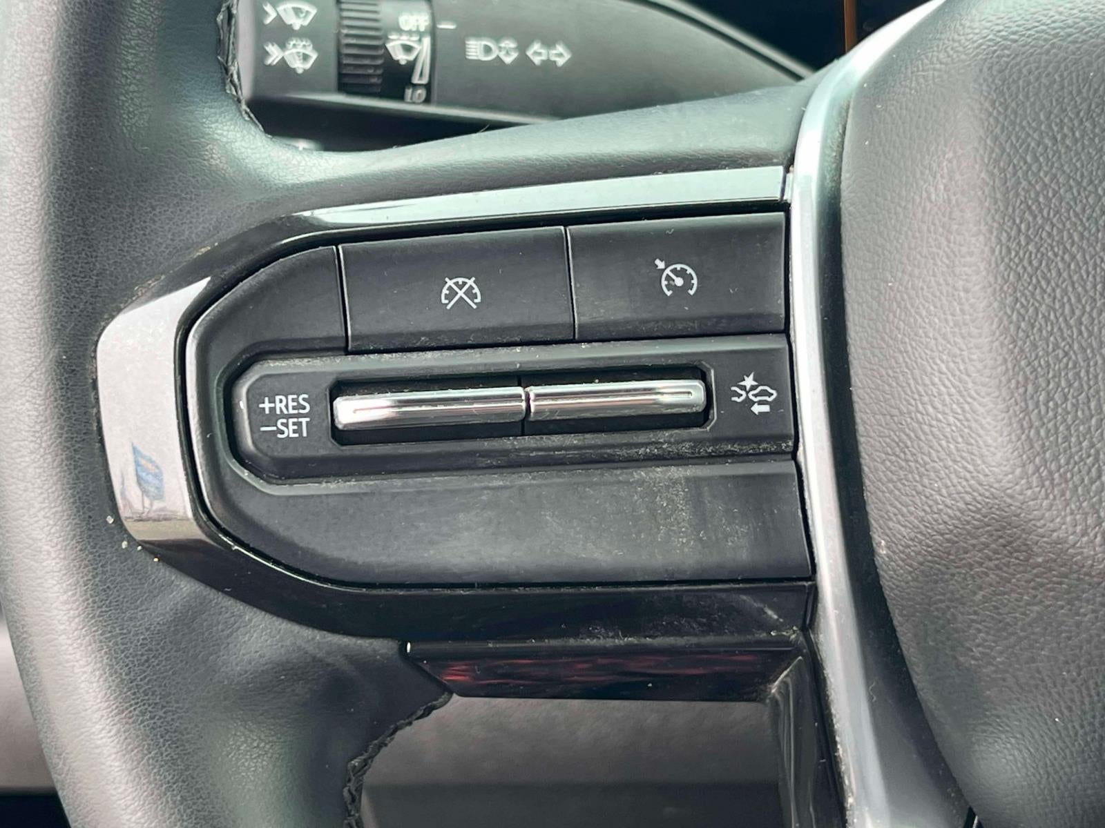 2023 Chevrolet Colorado 4WD Crew Cab Short Box LT