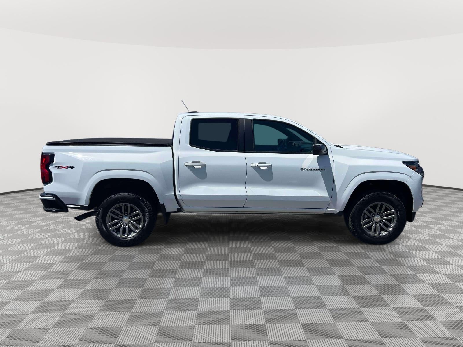 2023 Chevrolet Colorado 4WD Crew Cab Short Box LT