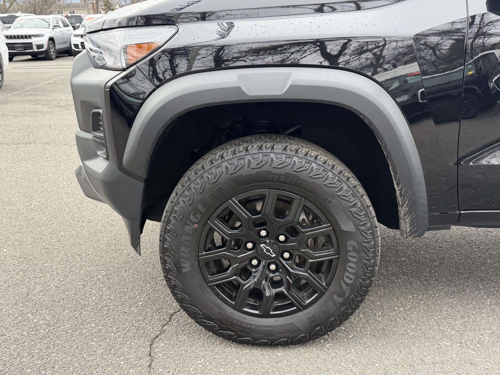 2023 Chevrolet Colorado 4WD Crew Cab Short Box Trail Boss