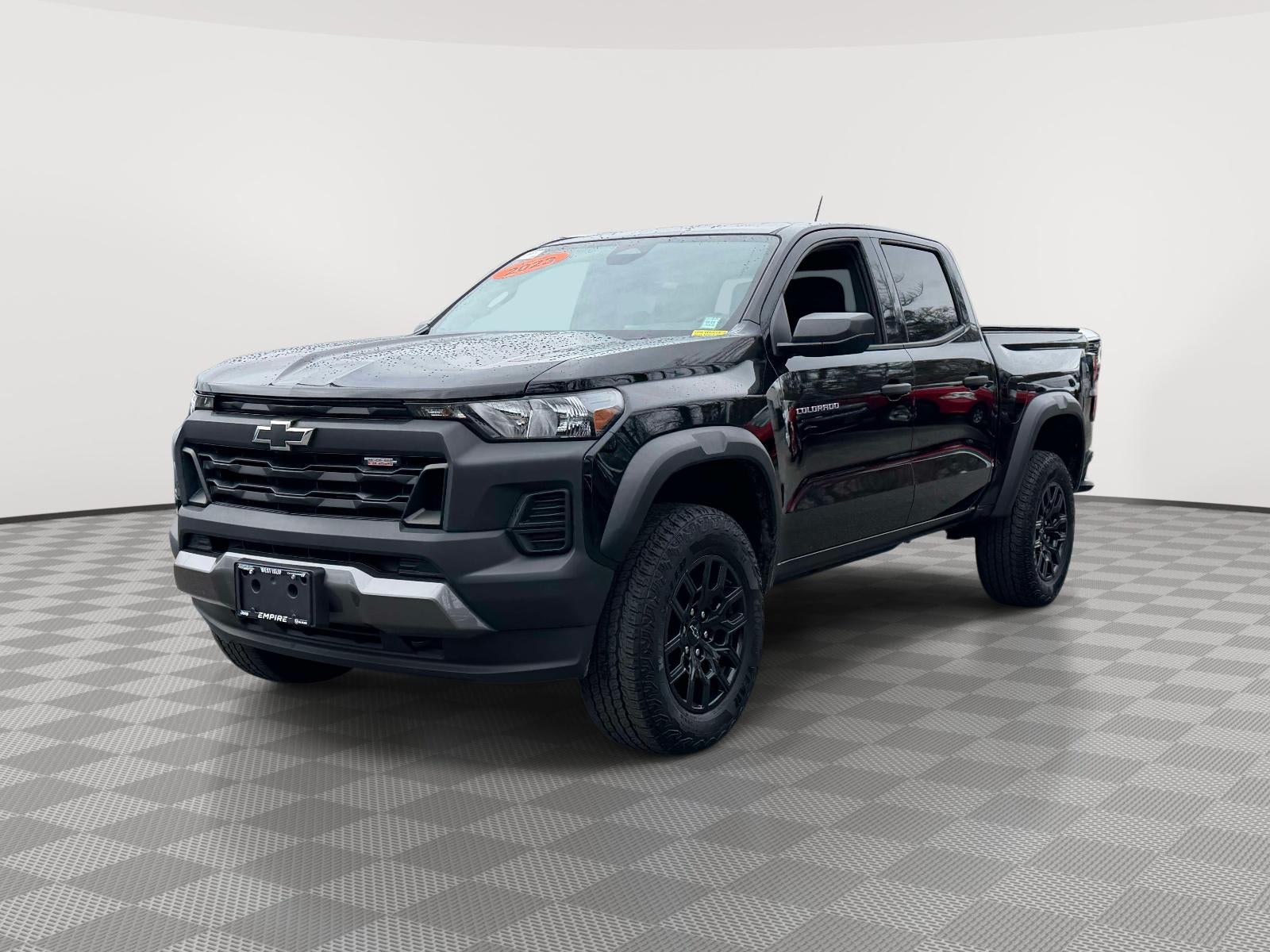 2023 Chevrolet Colorado 4WD Crew Cab Short Box Trail Boss