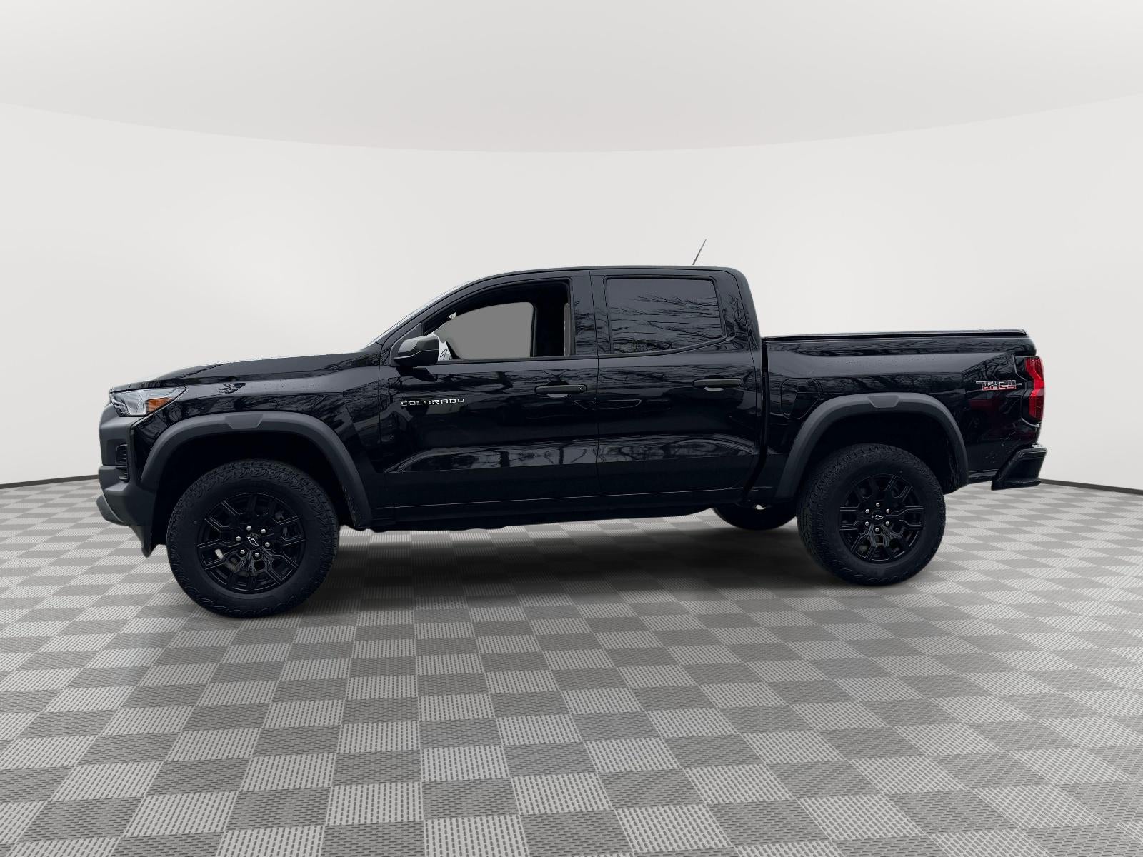 2023 Chevrolet Colorado 4WD Crew Cab Short Box Trail Boss