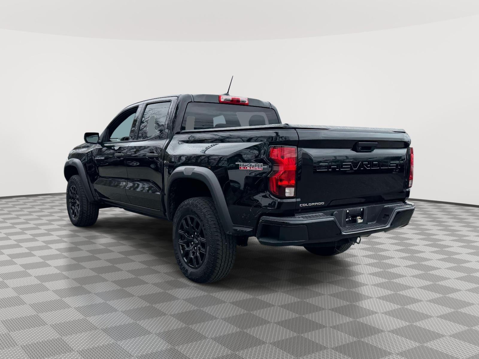 2023 Chevrolet Colorado 4WD Crew Cab Short Box Trail Boss
