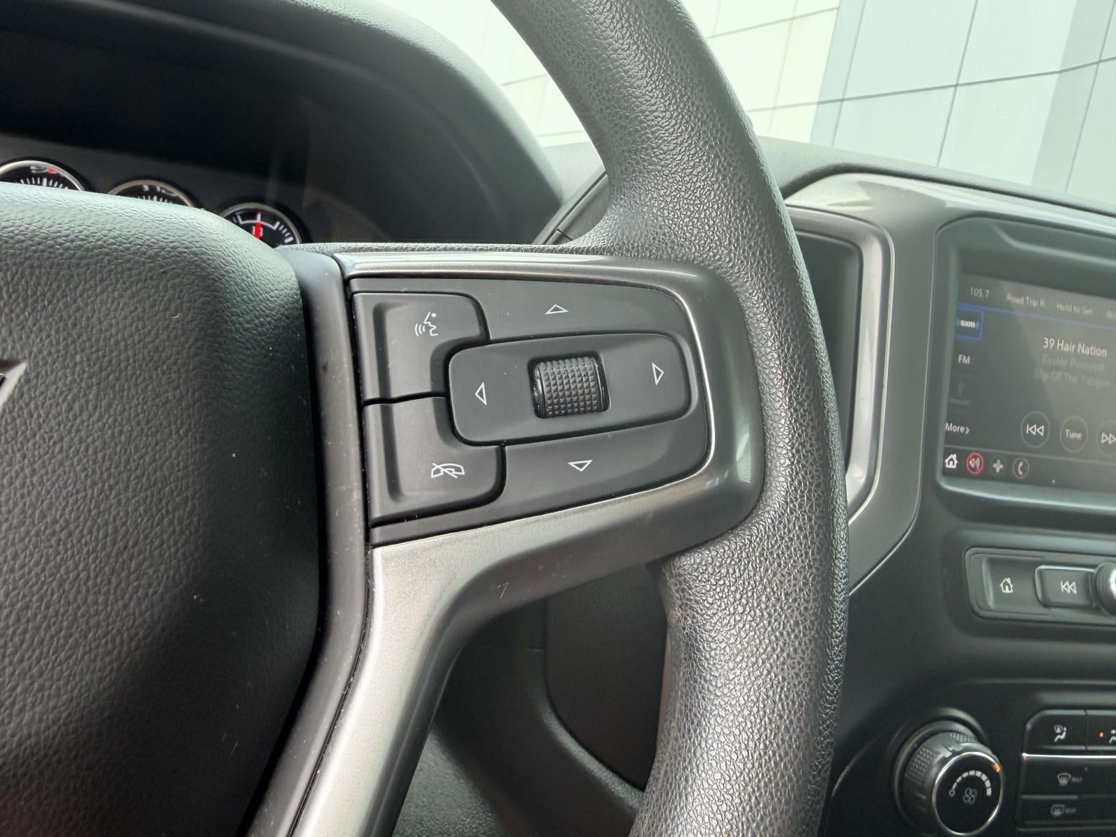 2021 Chevrolet Silverado 1500 4WD Crew Cab Short Bed Custom