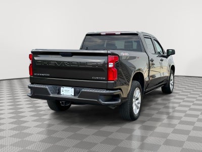 2021 Chevrolet Silverado 1500 4WD Crew Cab Short Bed Custom