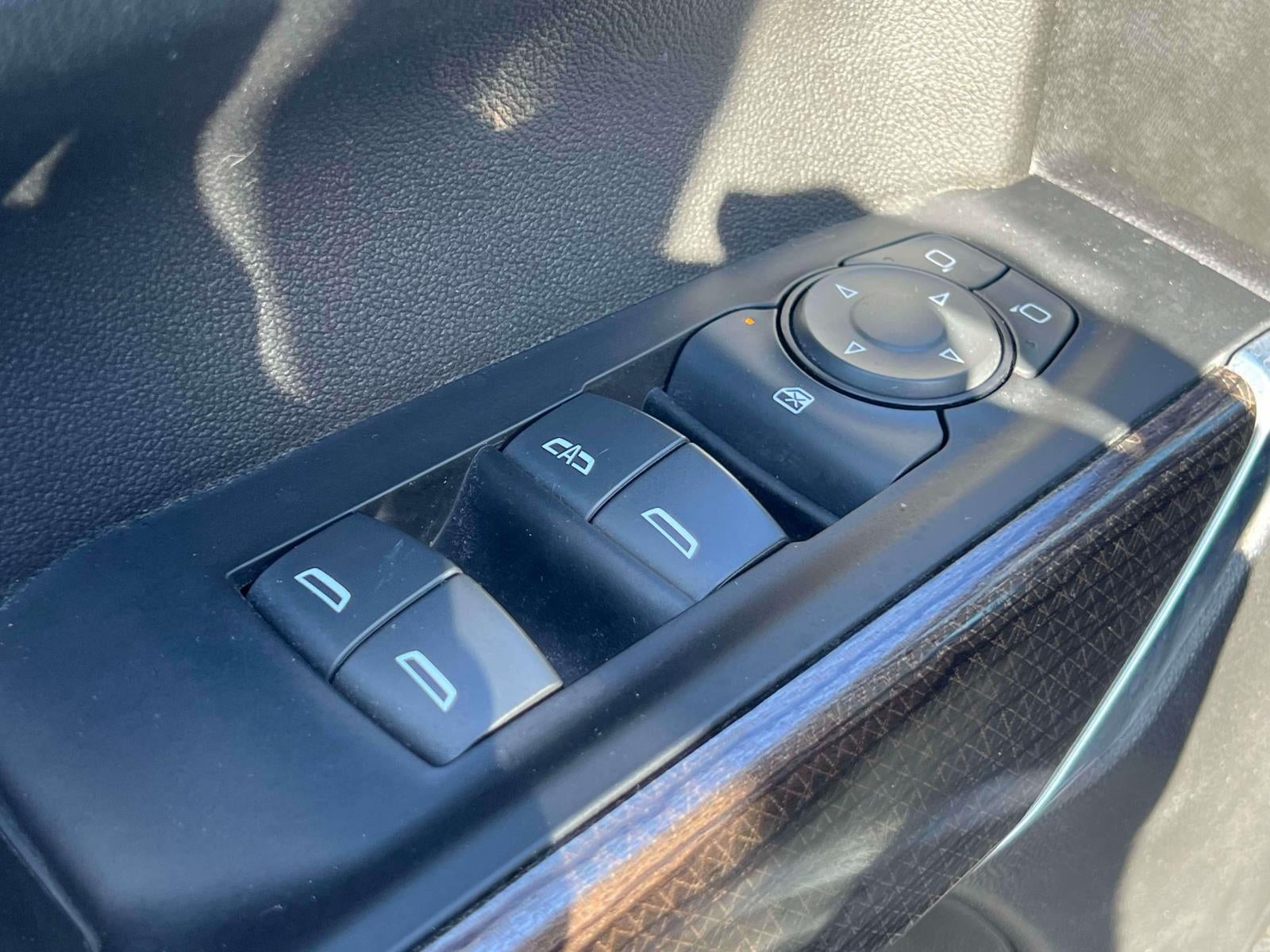 2021 Chevrolet Silverado 1500 4WD Crew Cab Short Bed LT with 2FL