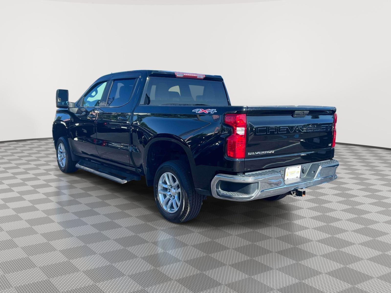 2021 Chevrolet Silverado 1500 4WD Crew Cab Short Bed LT with 2FL