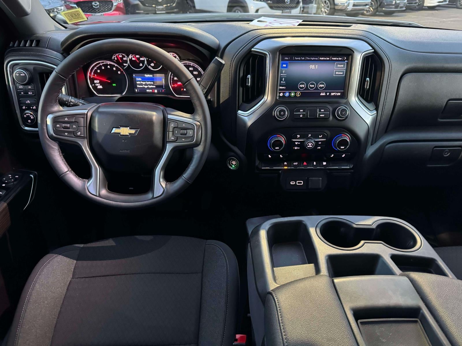 2022 Chevrolet Silverado 1500 LTD 4WD Crew Cab Short Bed LT with 2FL