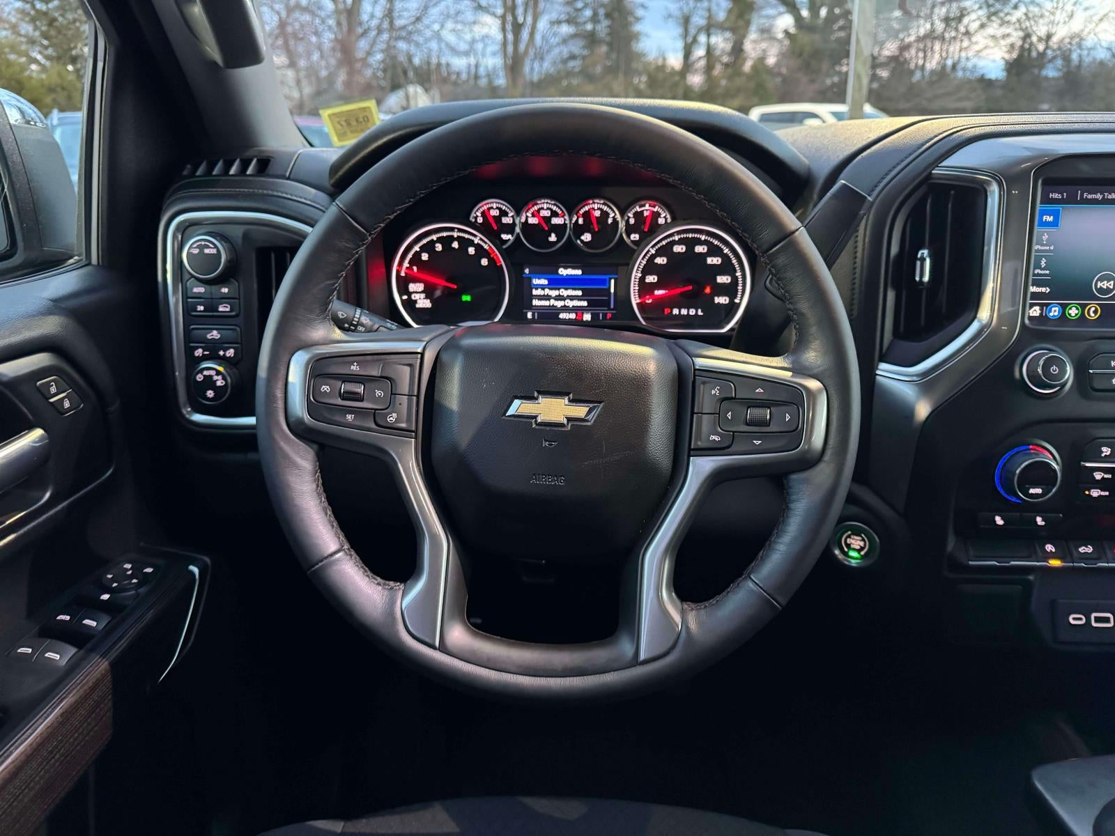 2022 Chevrolet Silverado 1500 LTD 4WD Crew Cab Short Bed LT with 2FL