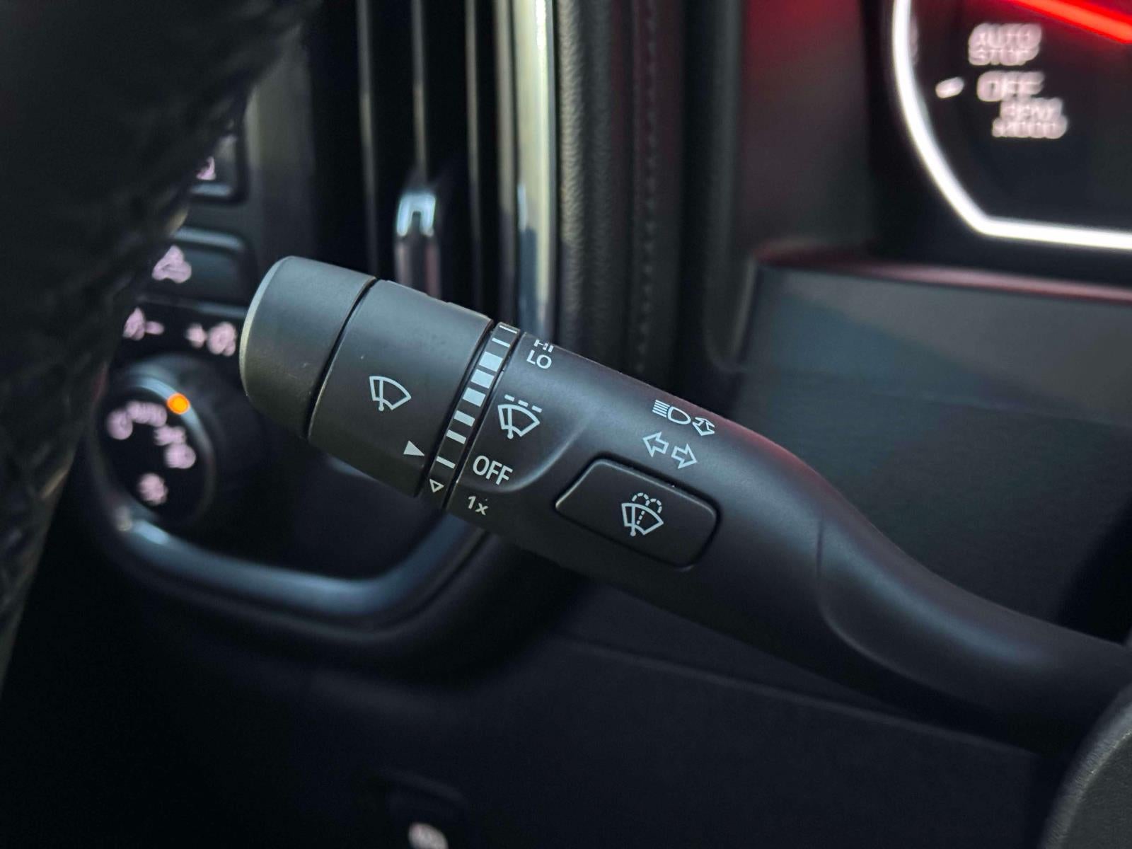 2022 Chevrolet Silverado 1500 LTD 4WD Crew Cab Short Bed LT with 2FL