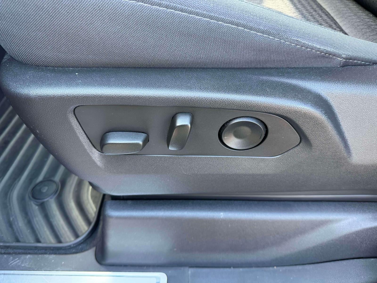 2023 Chevrolet Silverado 1500 4WD Double Cab Standard Bed LT