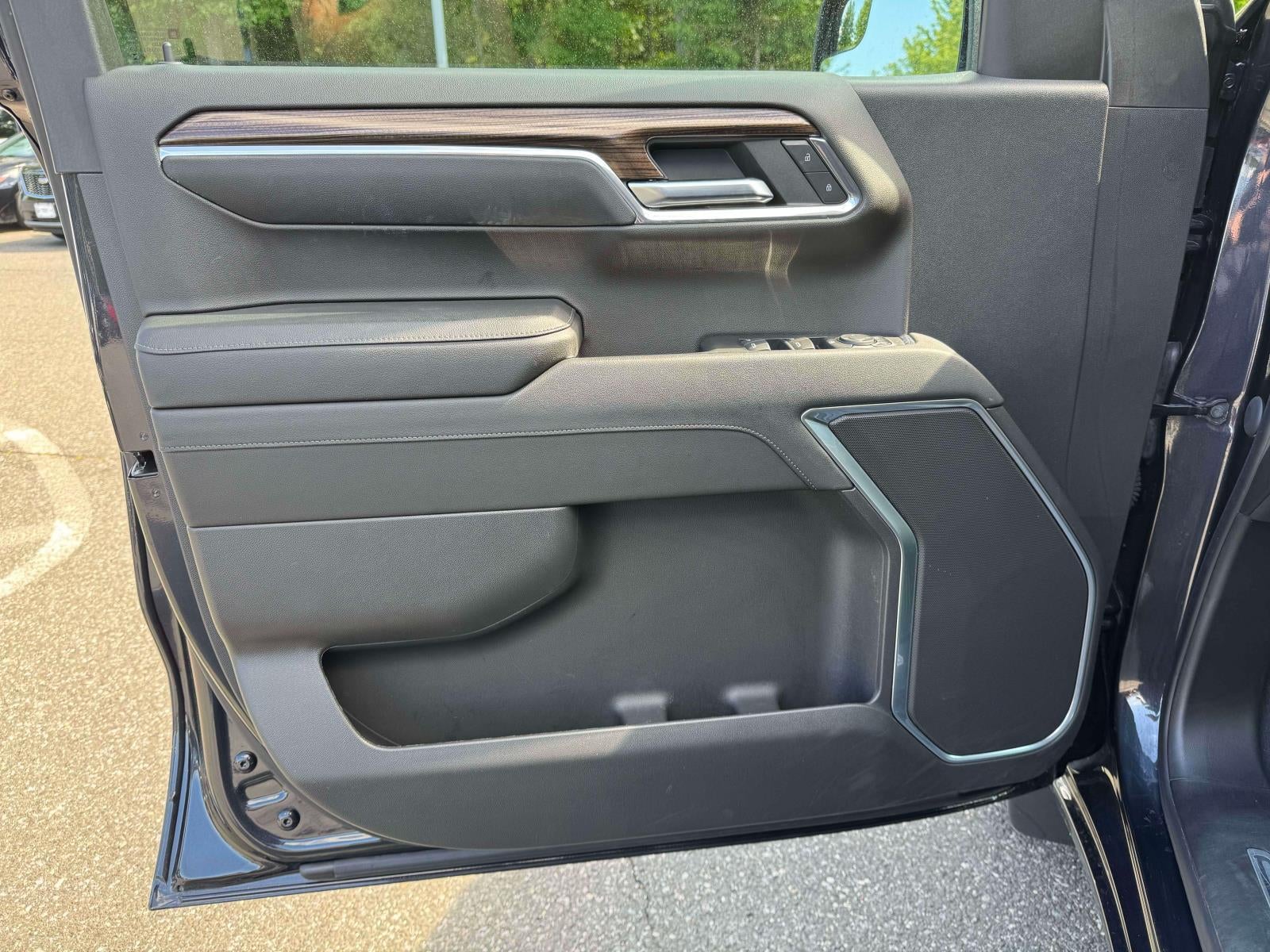 2023 Chevrolet Silverado 1500 4WD Double Cab Standard Bed LT