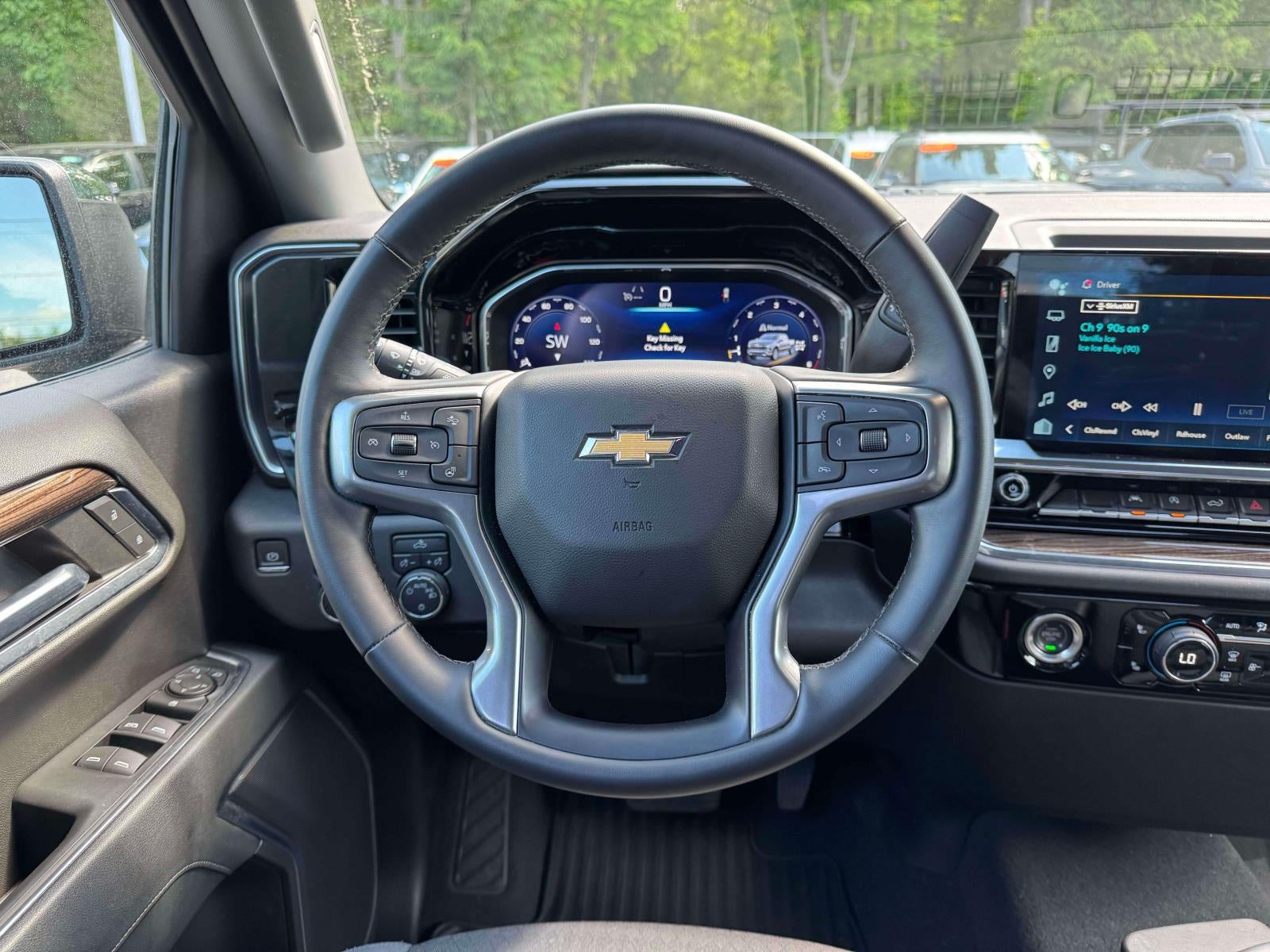 2023 Chevrolet Silverado 1500 4WD Double Cab Standard Bed LT