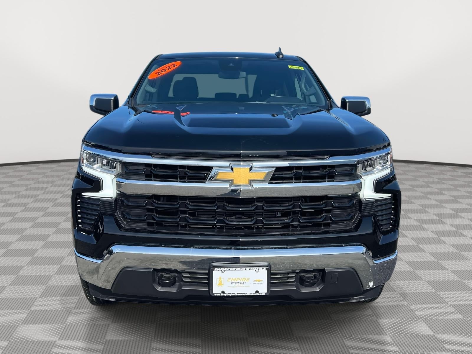 2022 Chevrolet Silverado 1500 4WD Double Cab Standard Bed LT with 2FT