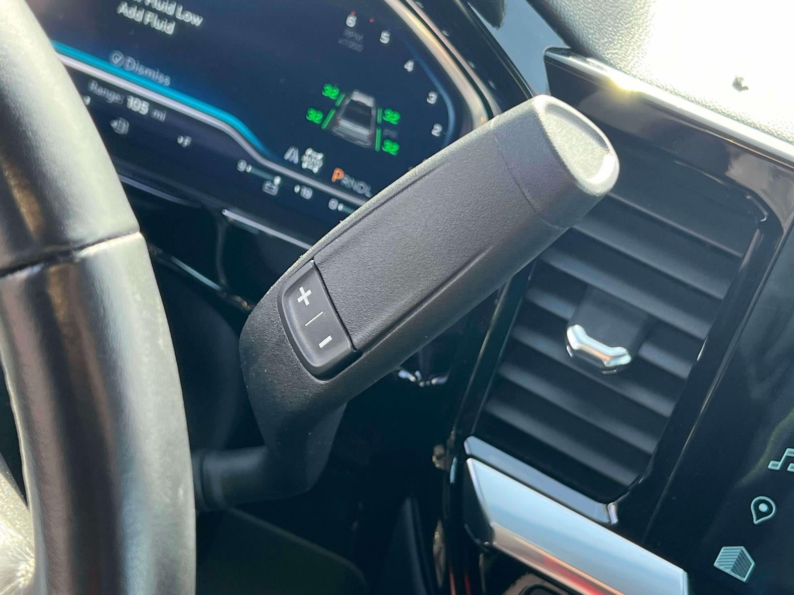 2022 Chevrolet Silverado 1500 4WD Double Cab Standard Bed LT with 2FT