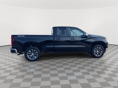 2022 Chevrolet Silverado 1500 4WD Double Cab Standard Bed LT with 2FT