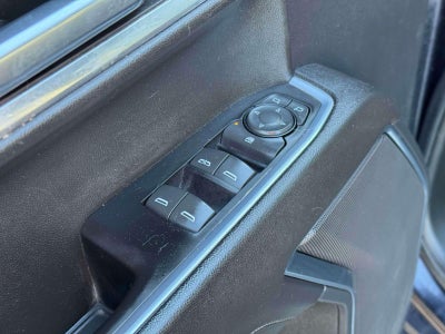 2022 Chevrolet Silverado 1500 4WD Double Cab Standard Bed LT with 2FT