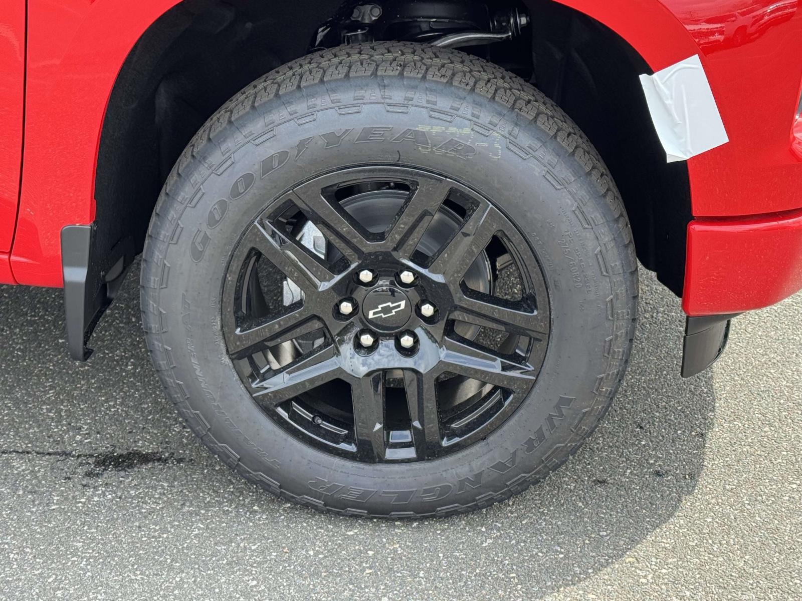 2026 Chevrolet Silverado 1500 4WD Double Cab Standard Bed Custom