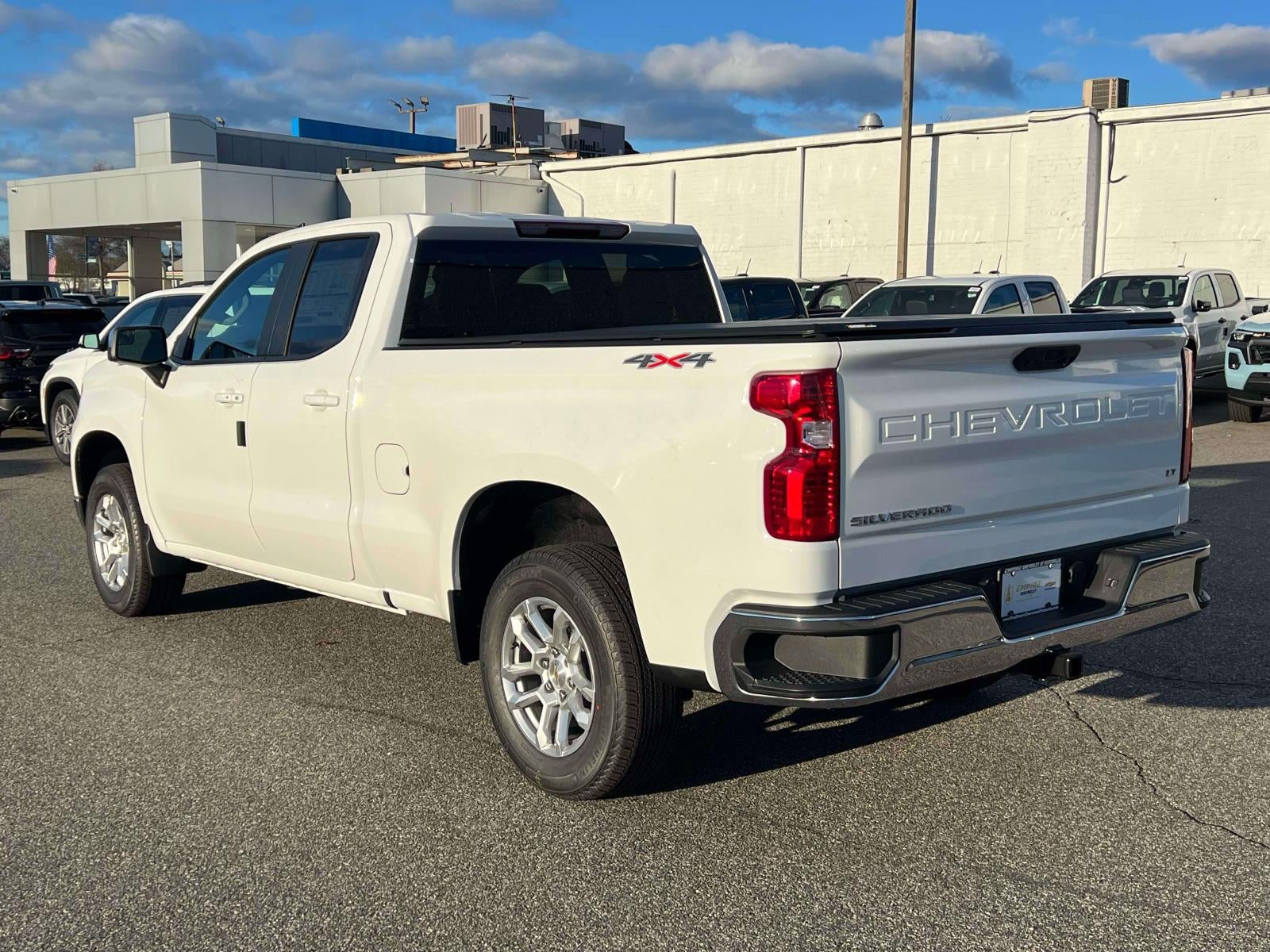 2026 Chevrolet Silverado 1500 4WD Double Cab Standard Bed LT