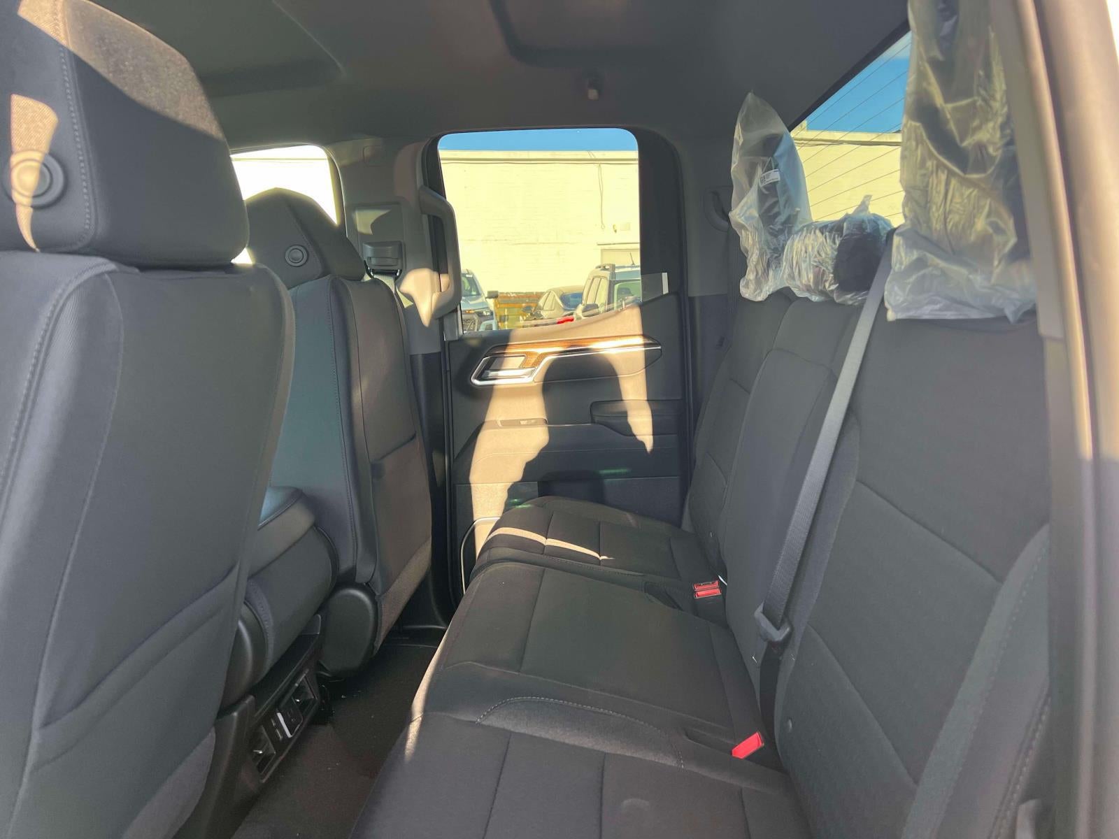 2026 Chevrolet Silverado 1500 4WD Double Cab Standard Bed LT