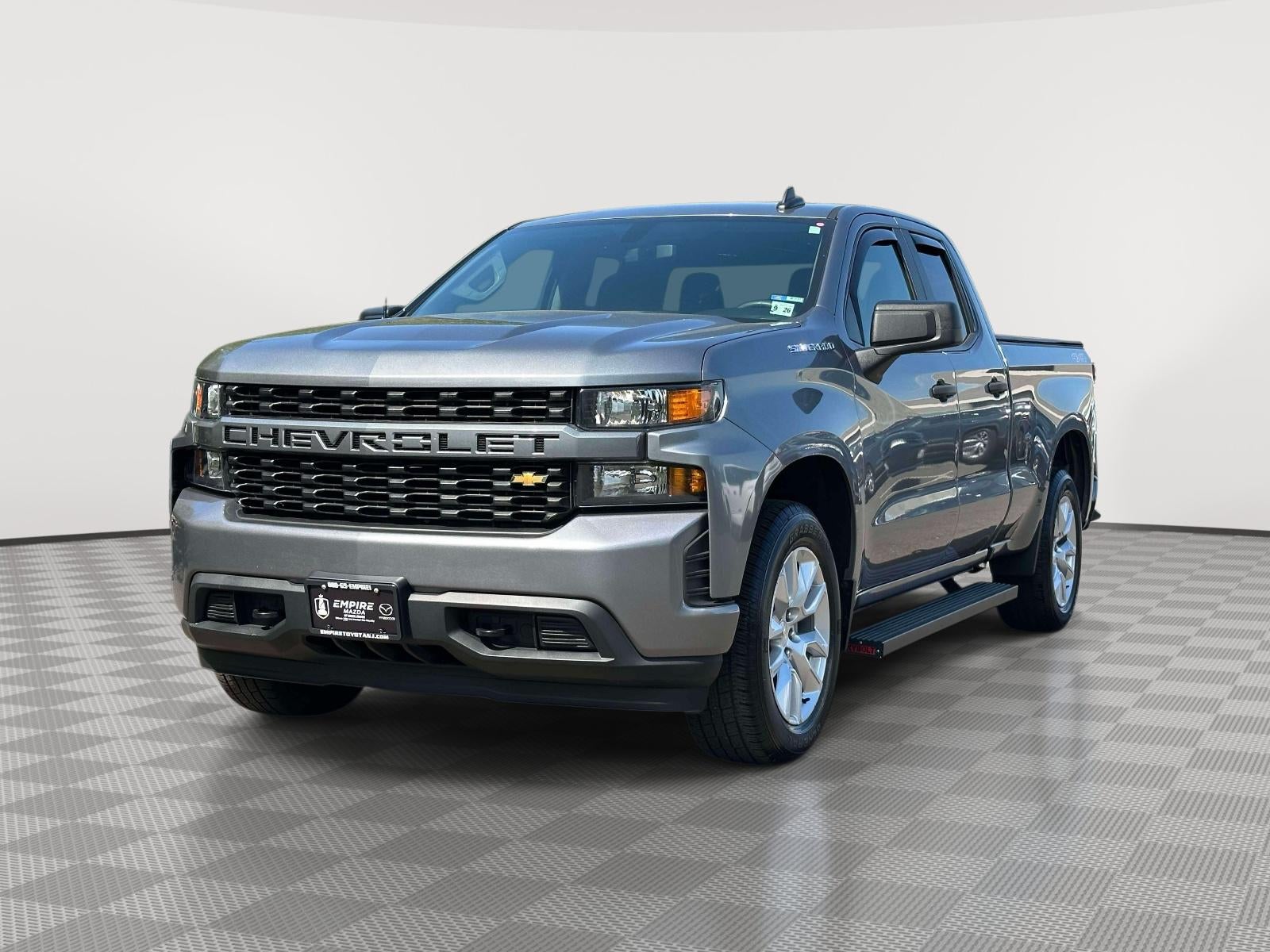 2021 Chevrolet Silverado 1500 4WD Double Cab Standard Bed Custom