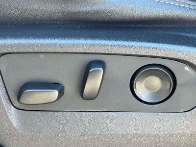 2023 Chevrolet Silverado 1500 4WD Crew Cab Short Bed High Country