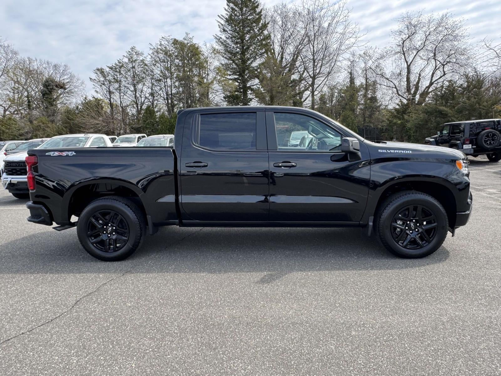 2026 Chevrolet Silverado 1500 4WD Crew Cab Standard Bed RST