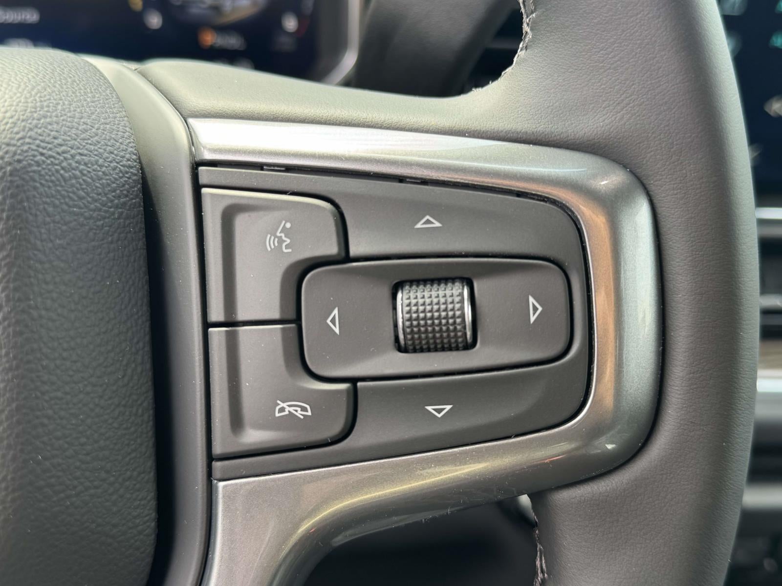 2026 Chevrolet Silverado 1500 4WD Crew Cab Standard Bed RST