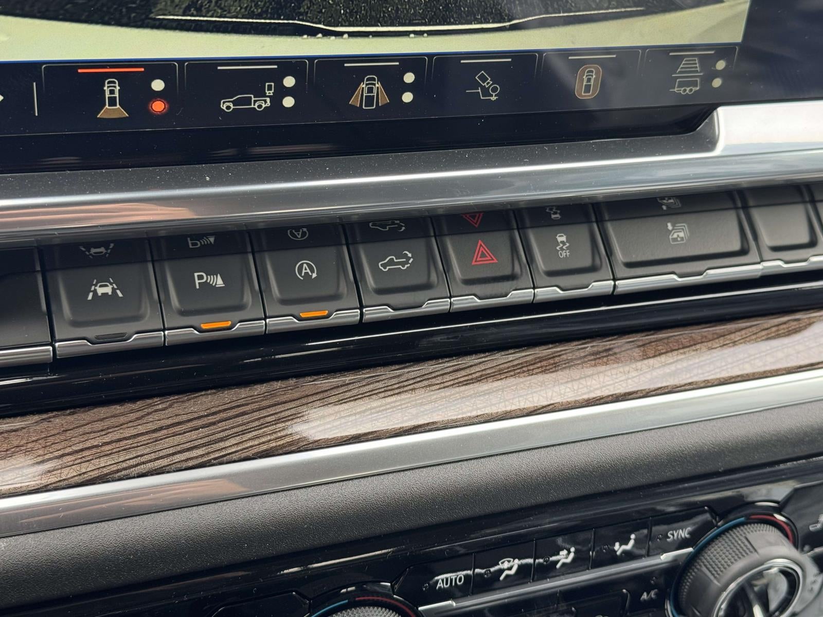 2026 Chevrolet Silverado 1500 4WD Crew Cab Short Bed RST