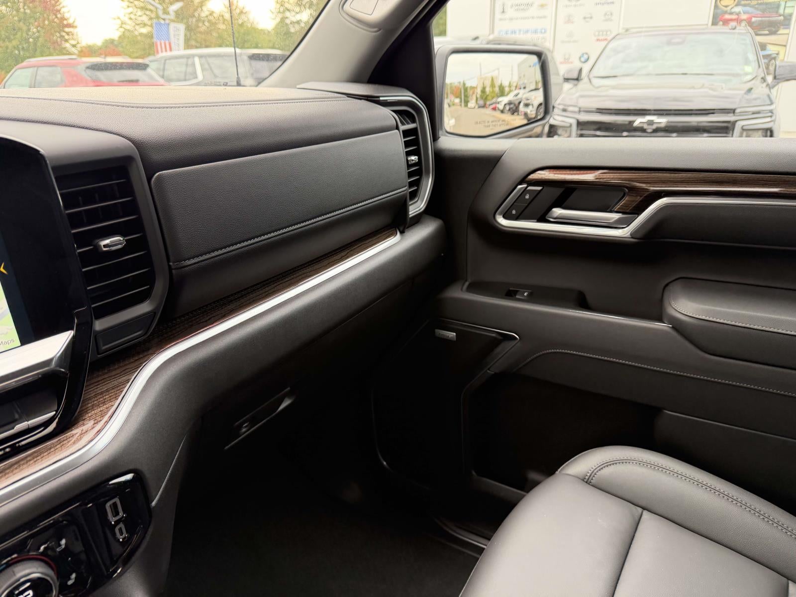 2026 Chevrolet Silverado 1500 4WD Crew Cab Short Bed RST