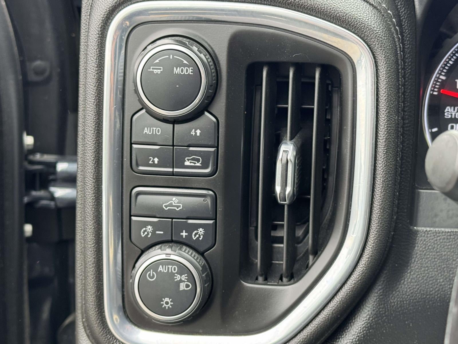 2021 Chevrolet Silverado 1500 4WD Crew Cab Short Bed LT