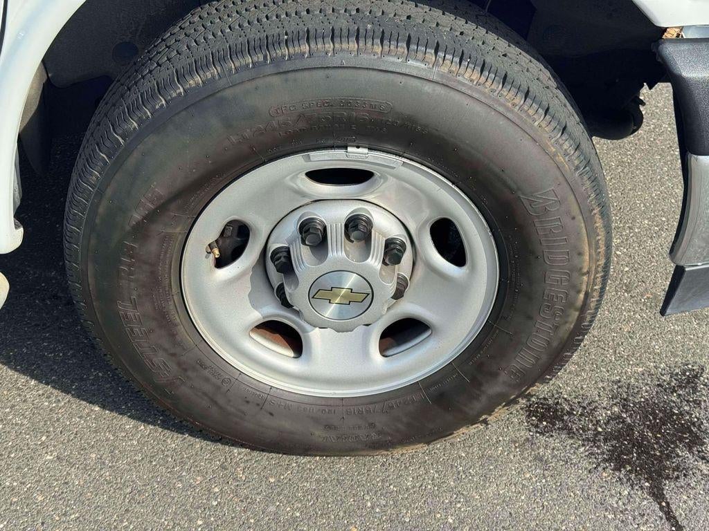 2023 Chevrolet Express Cargo RWD 2500 Regular Wheelbase WT