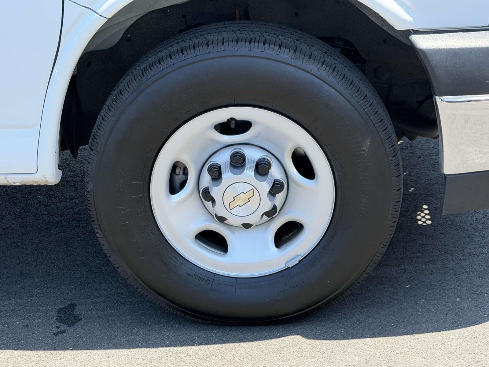 2025 Chevrolet Express Cargo RWD 2500 Regular Wheelbase WT