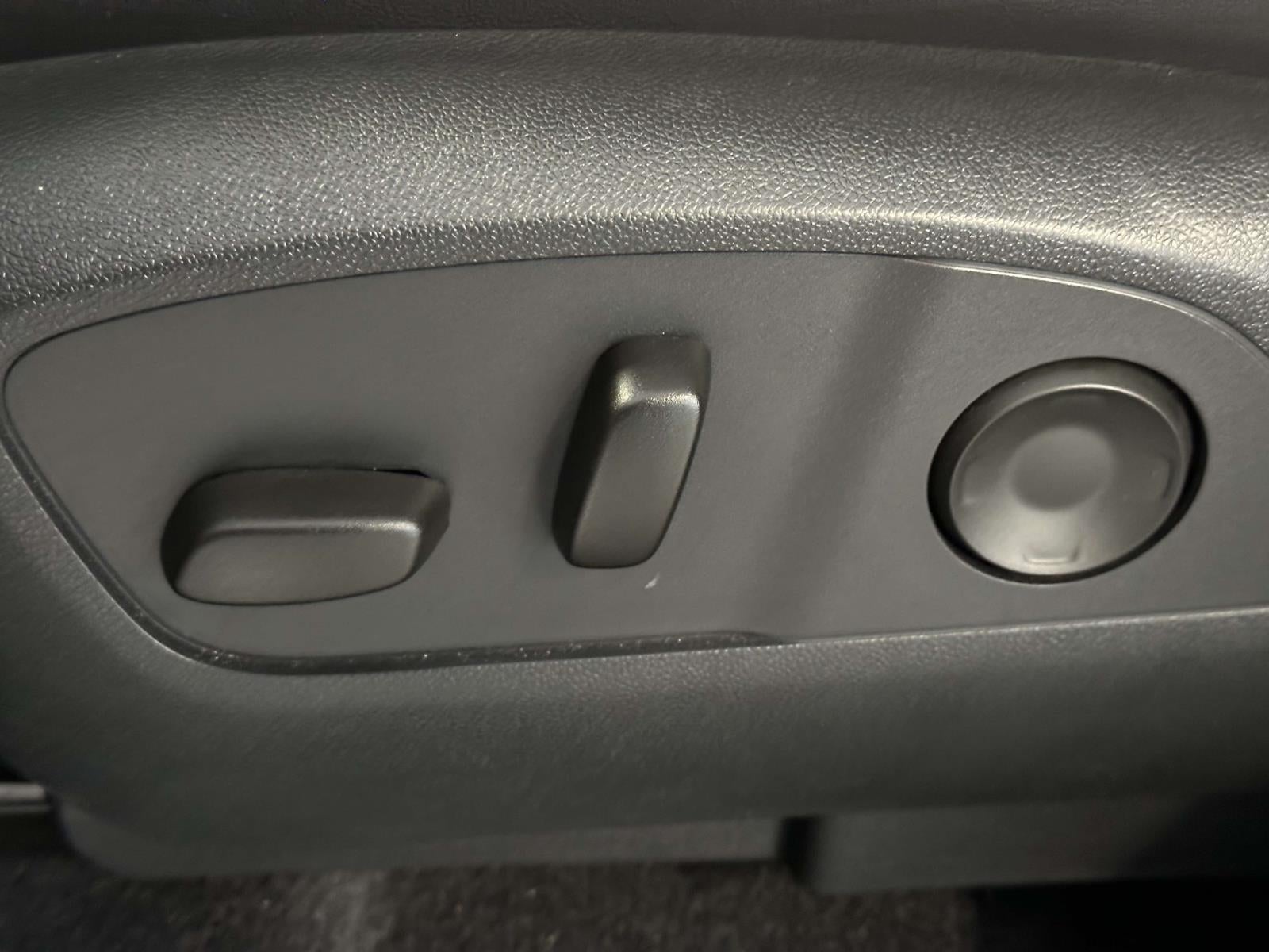 2024 GMC Acadia AWD AT4