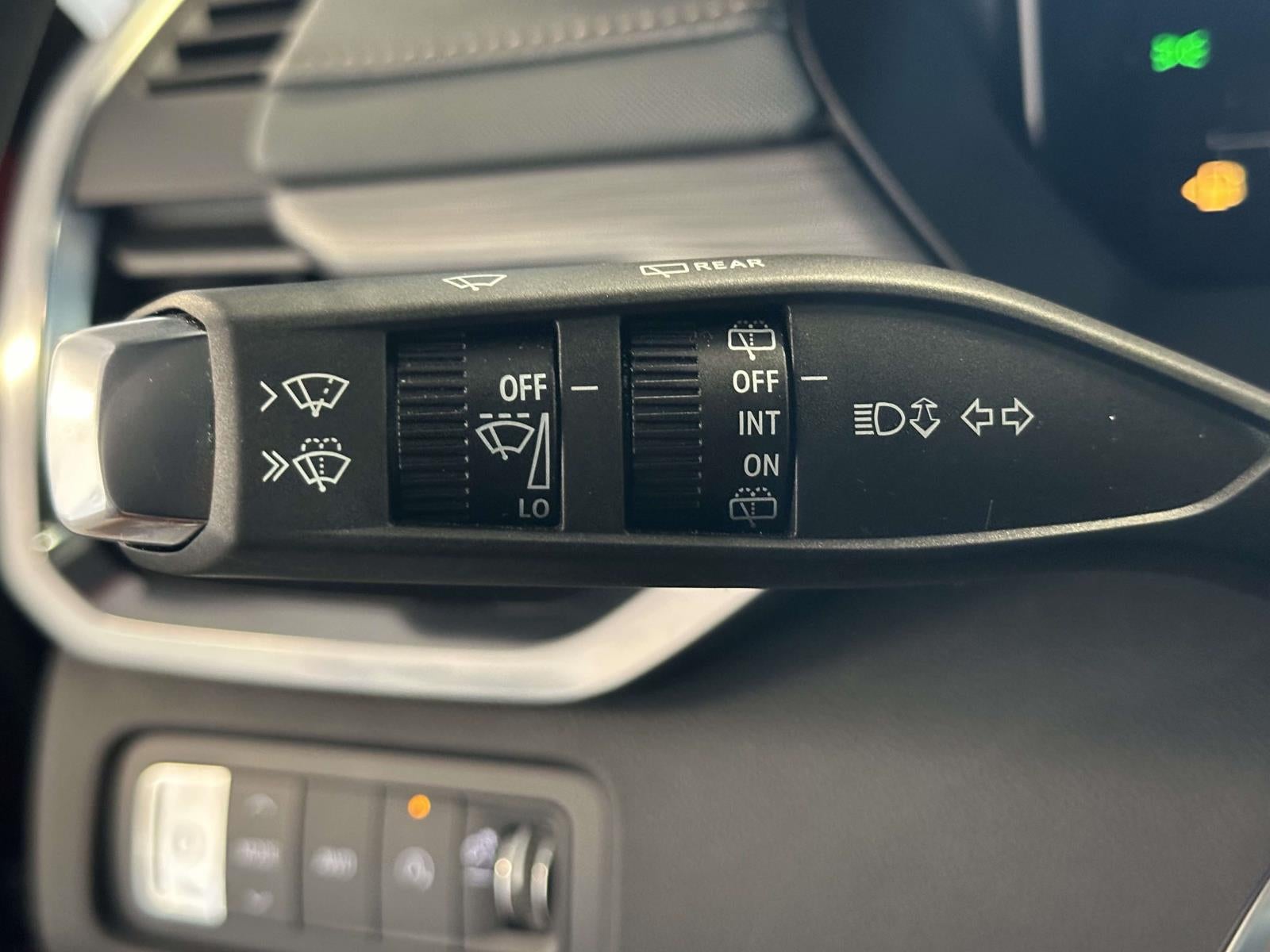 2024 GMC Acadia AWD AT4