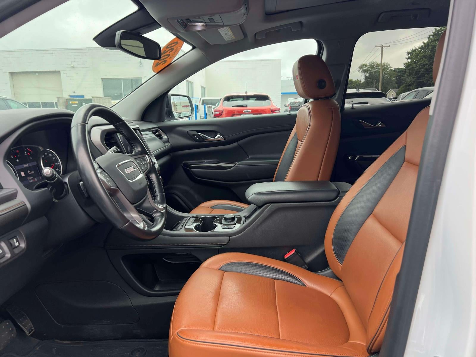 2020 GMC Acadia AWD AT4
