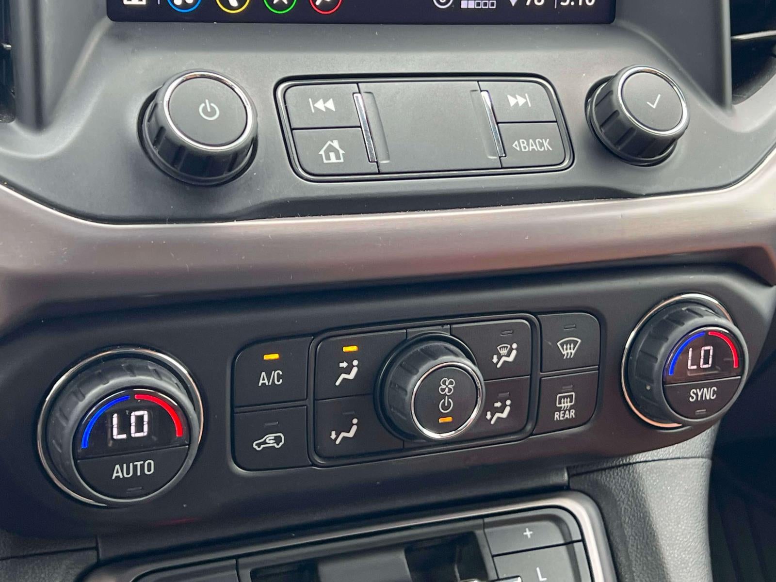 2020 GMC Acadia AWD AT4