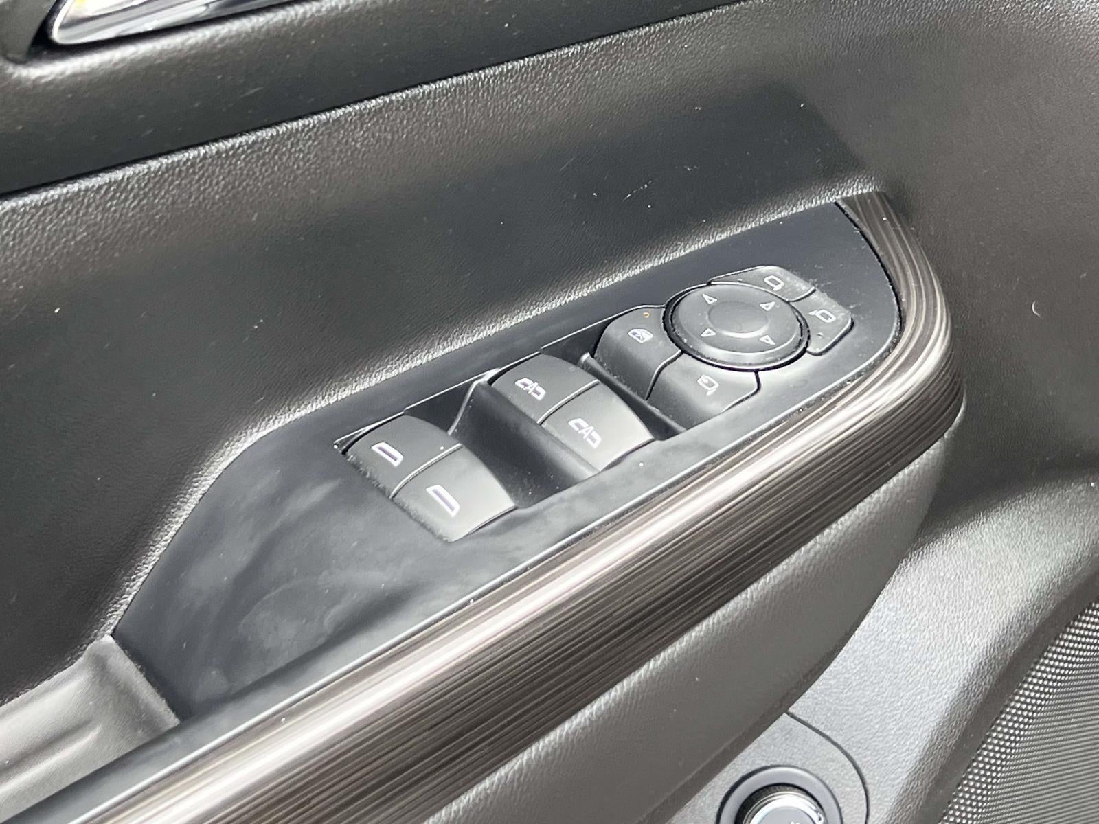 2022 GMC Acadia AWD SLT