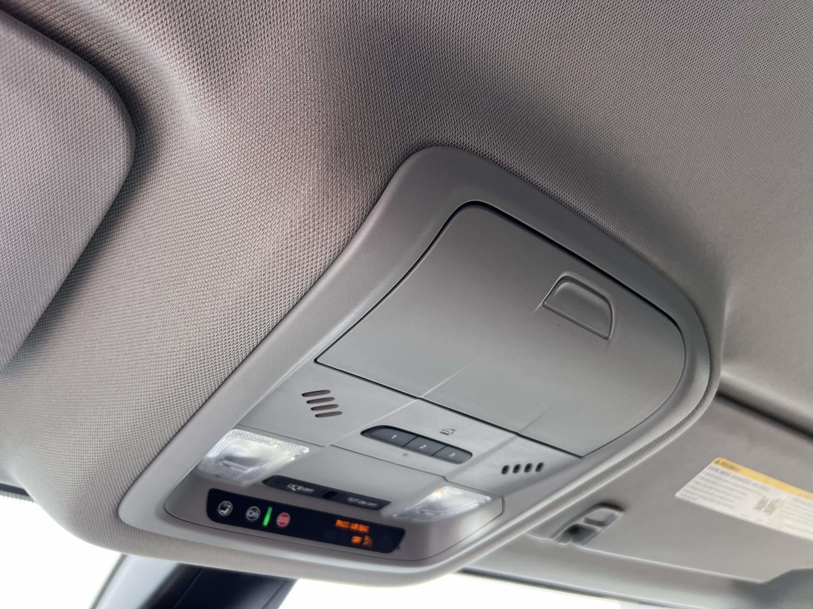 2022 GMC Acadia AWD SLT