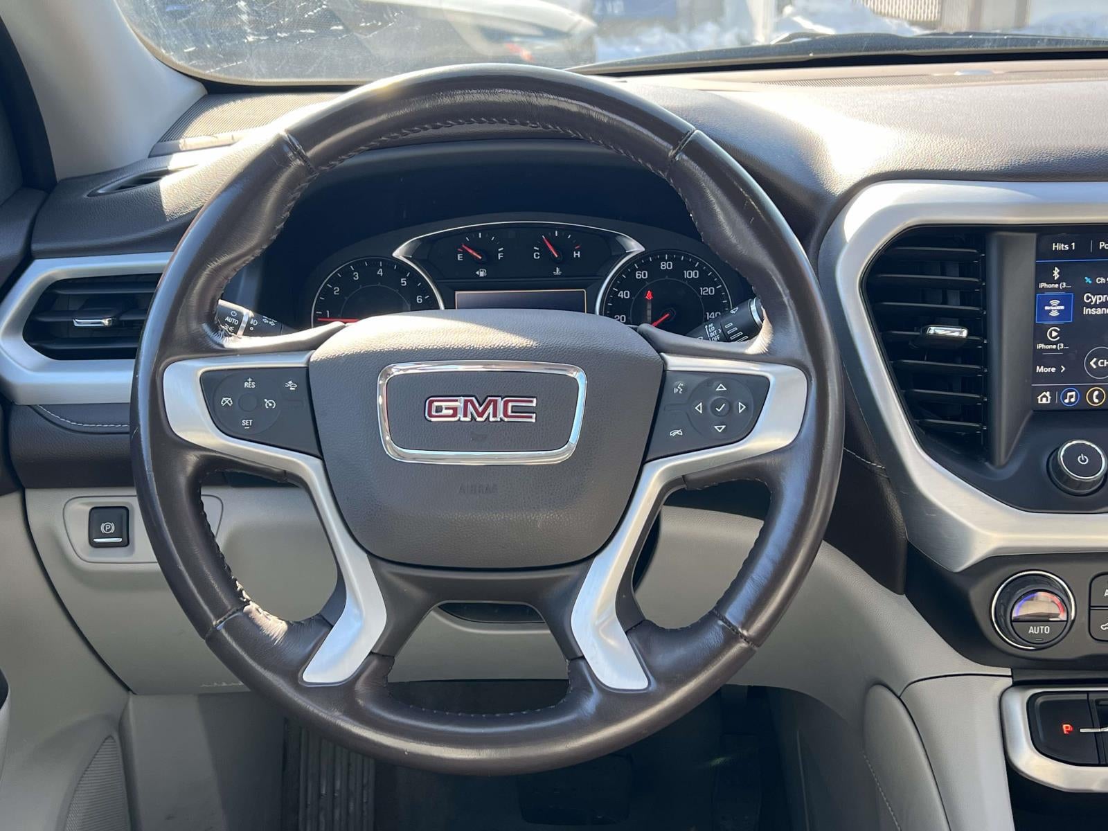 2022 GMC Acadia AWD SLT