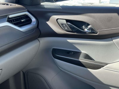 2022 GMC Acadia AWD SLT