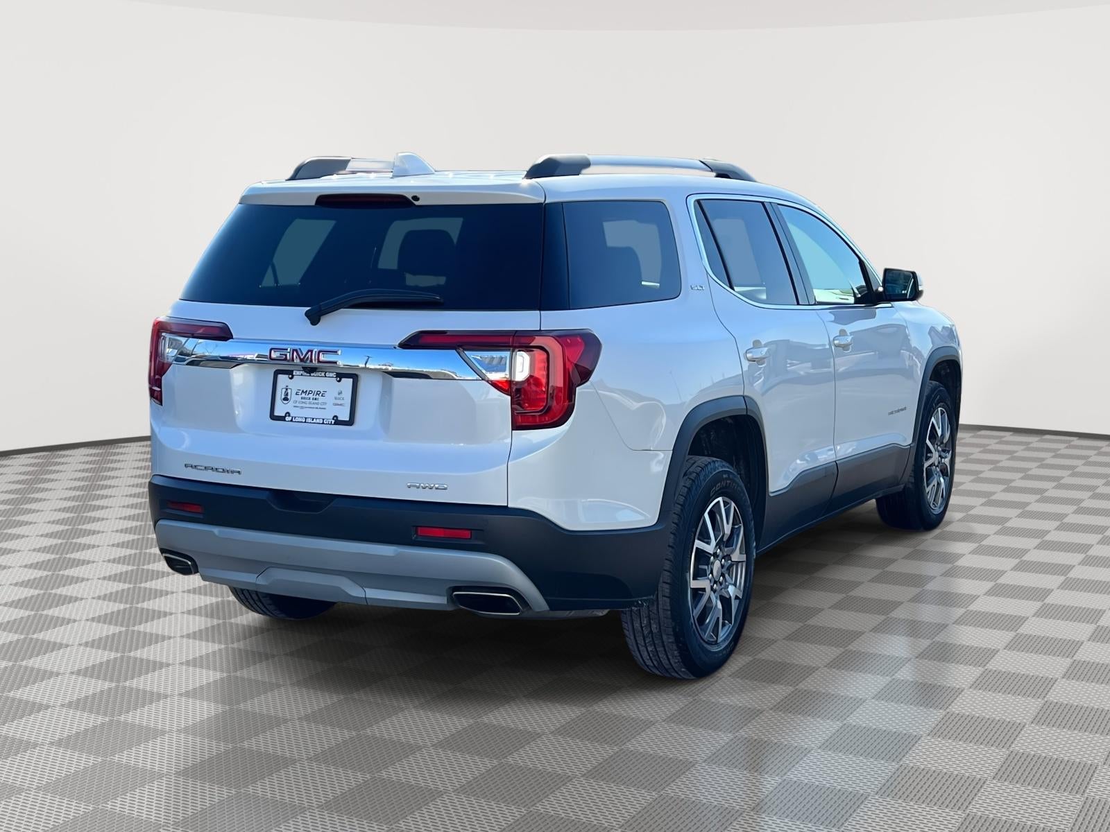 2022 GMC Acadia AWD SLT