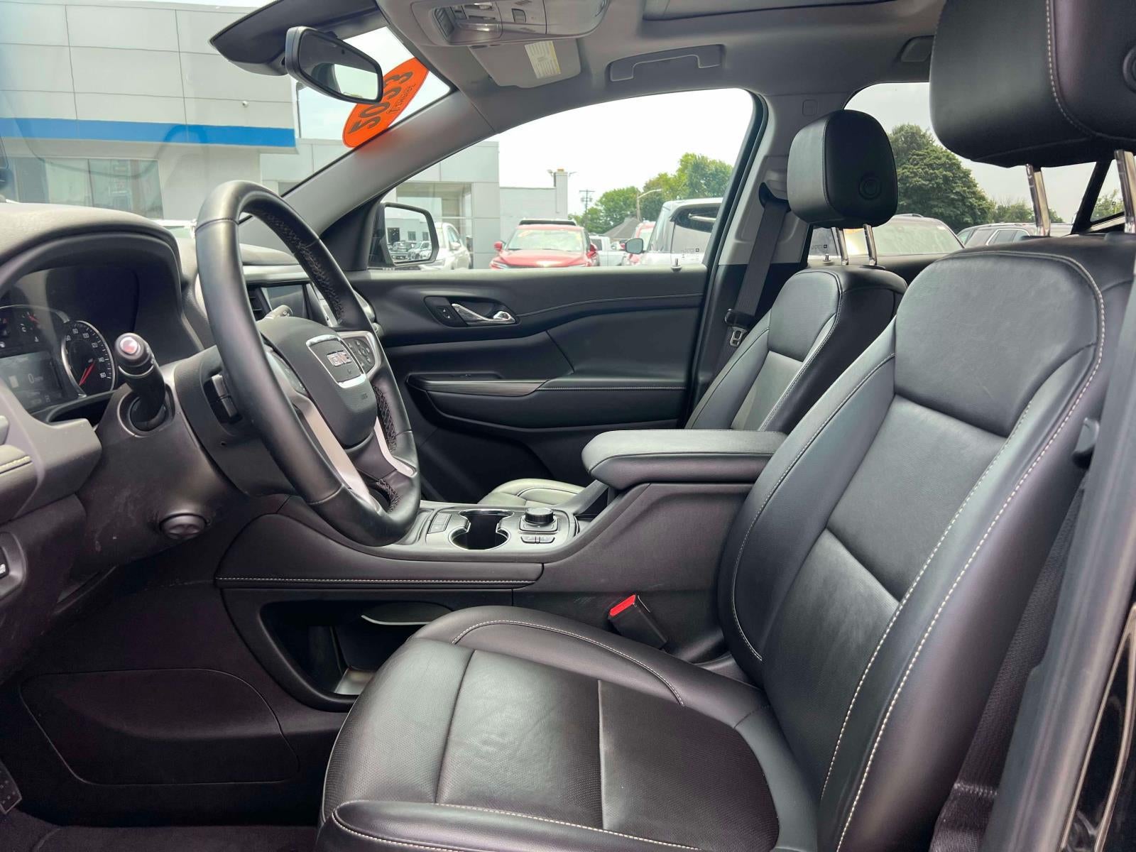 2023 GMC Acadia AWD SLT
